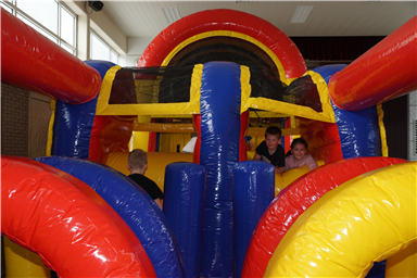 Foto des Turni-Hindernisparcours Foto des Turni-Hindernisparcours